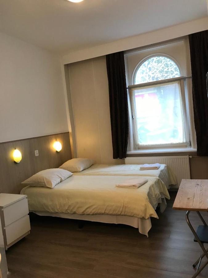Twin Room with Private Bathroom