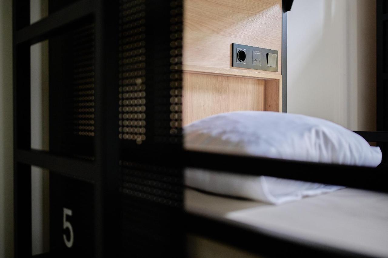 Bed 6-Bed Dormitory Room