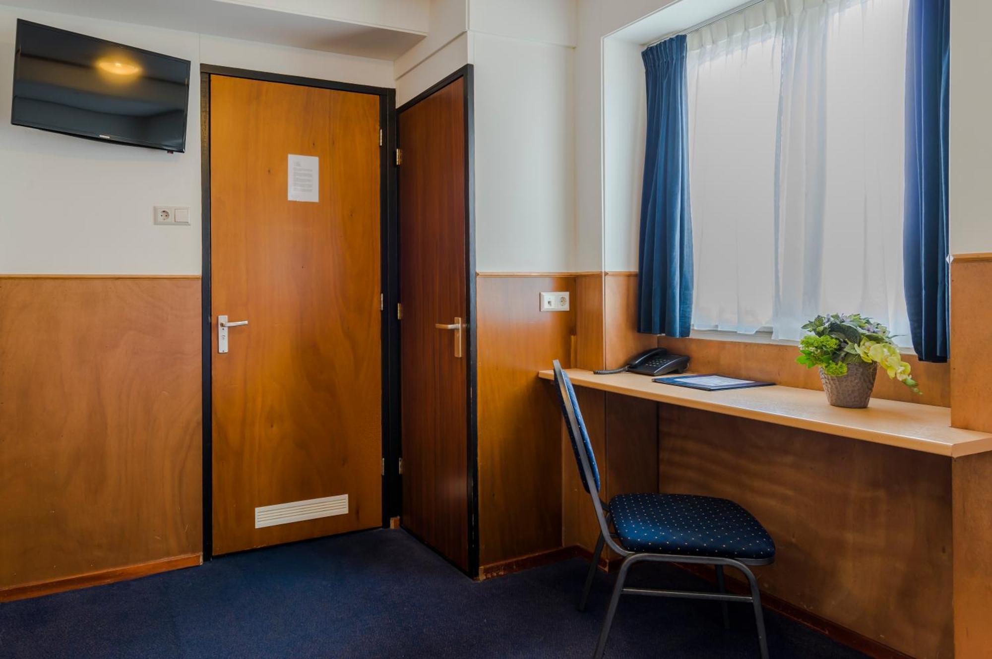Double Room Private Bathroom