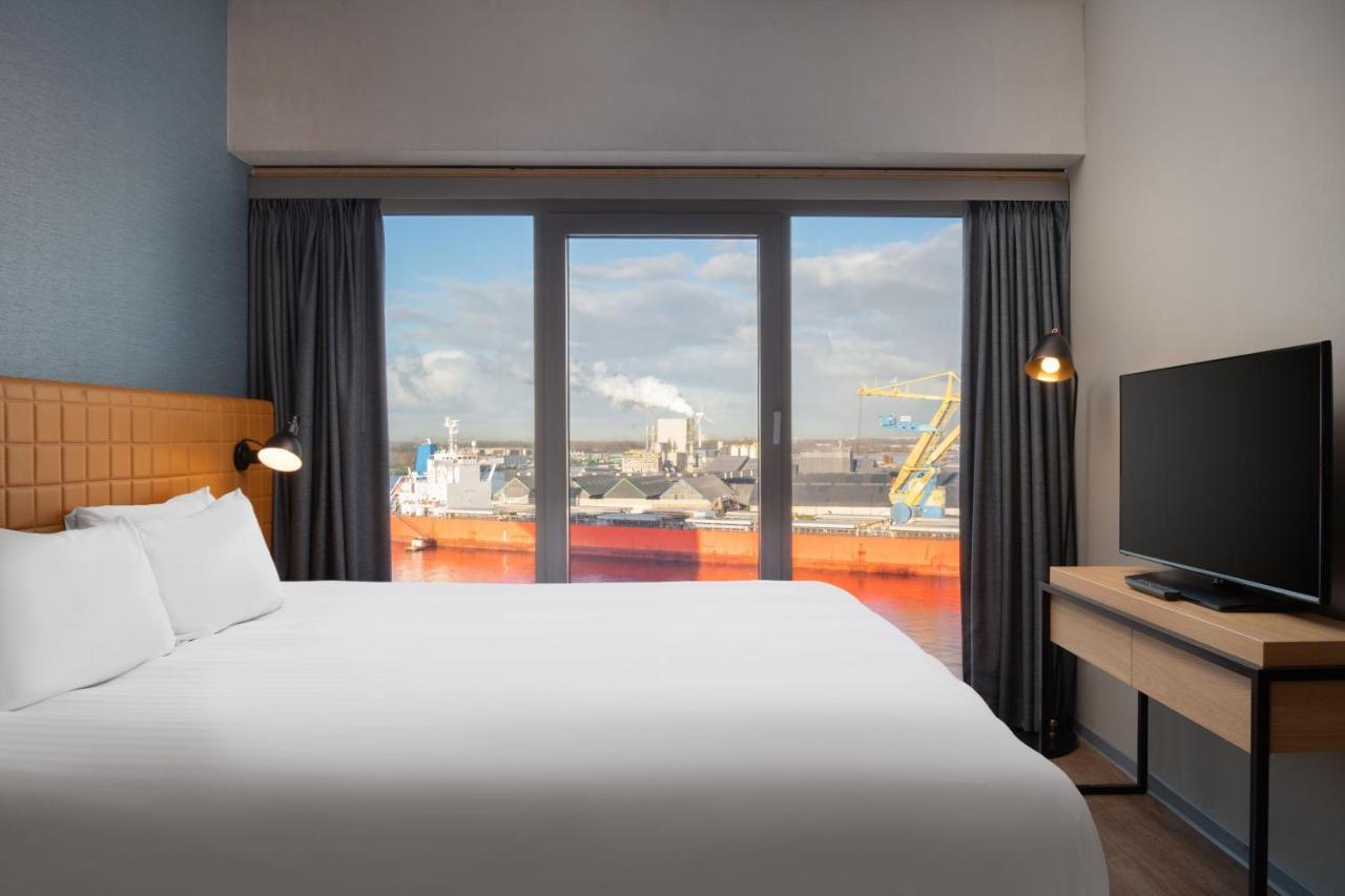 One-Bedroom Suite,1366075574:JPEG