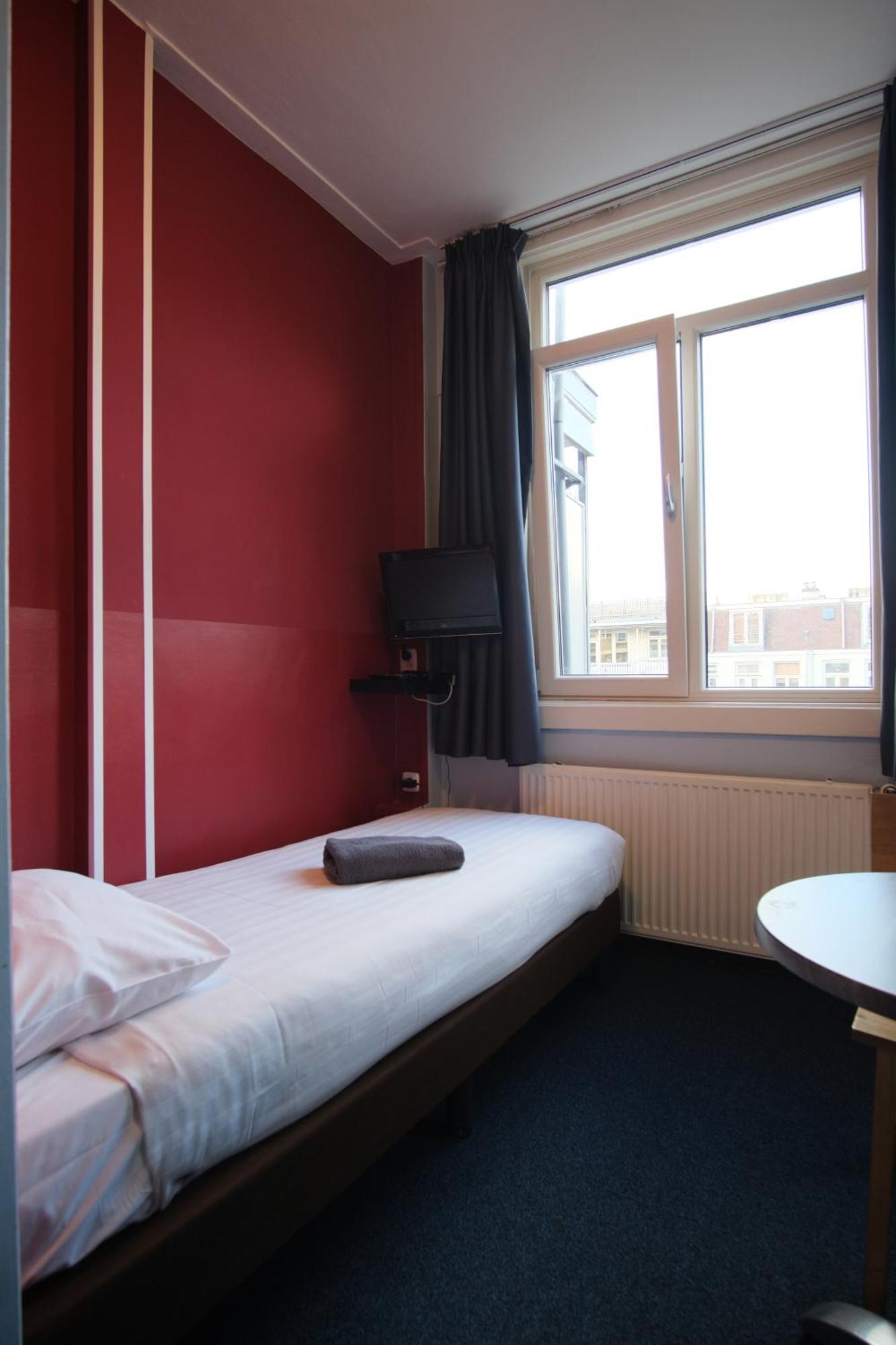 Single Room with Balcony