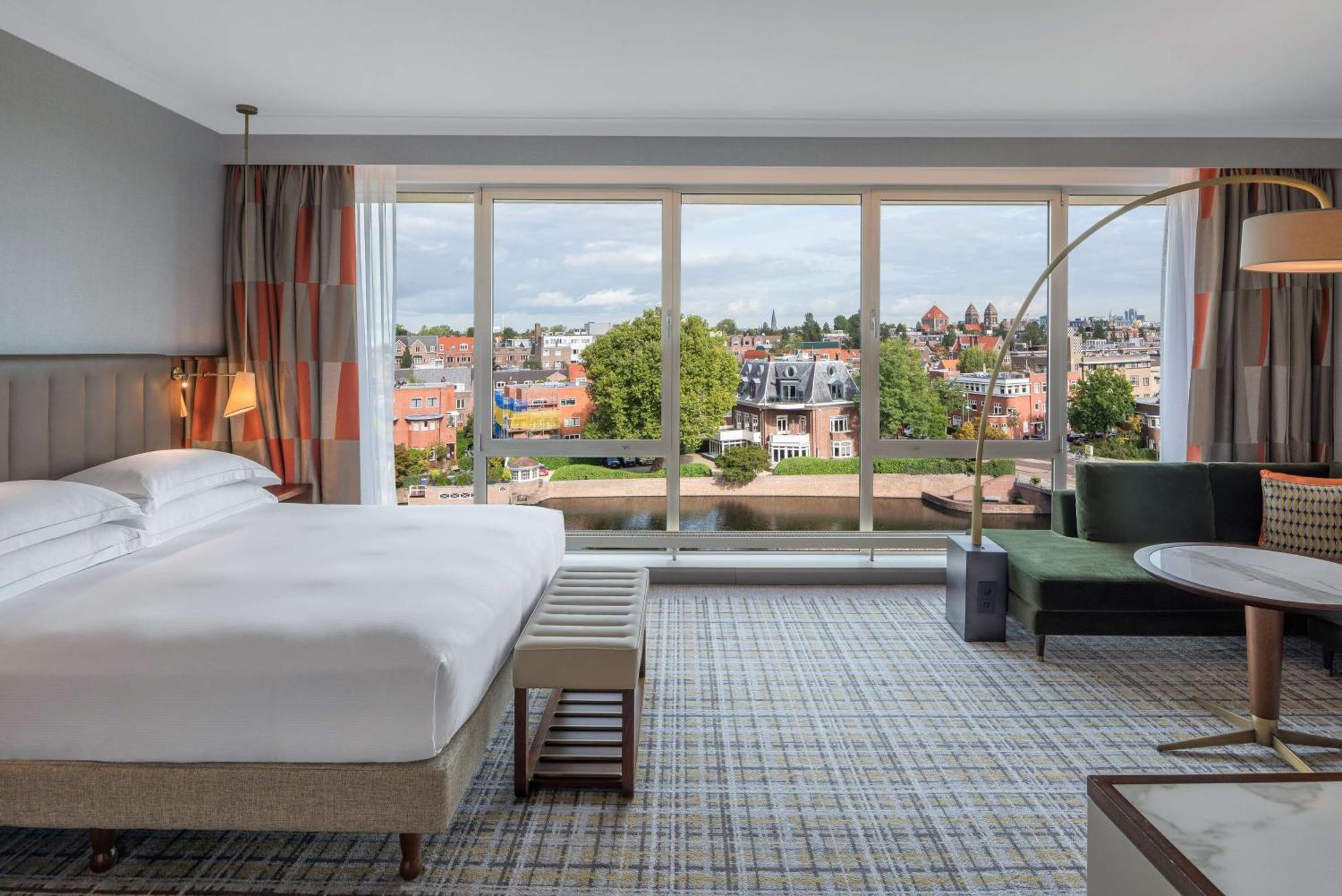 Junior Suite King con Vista Canale