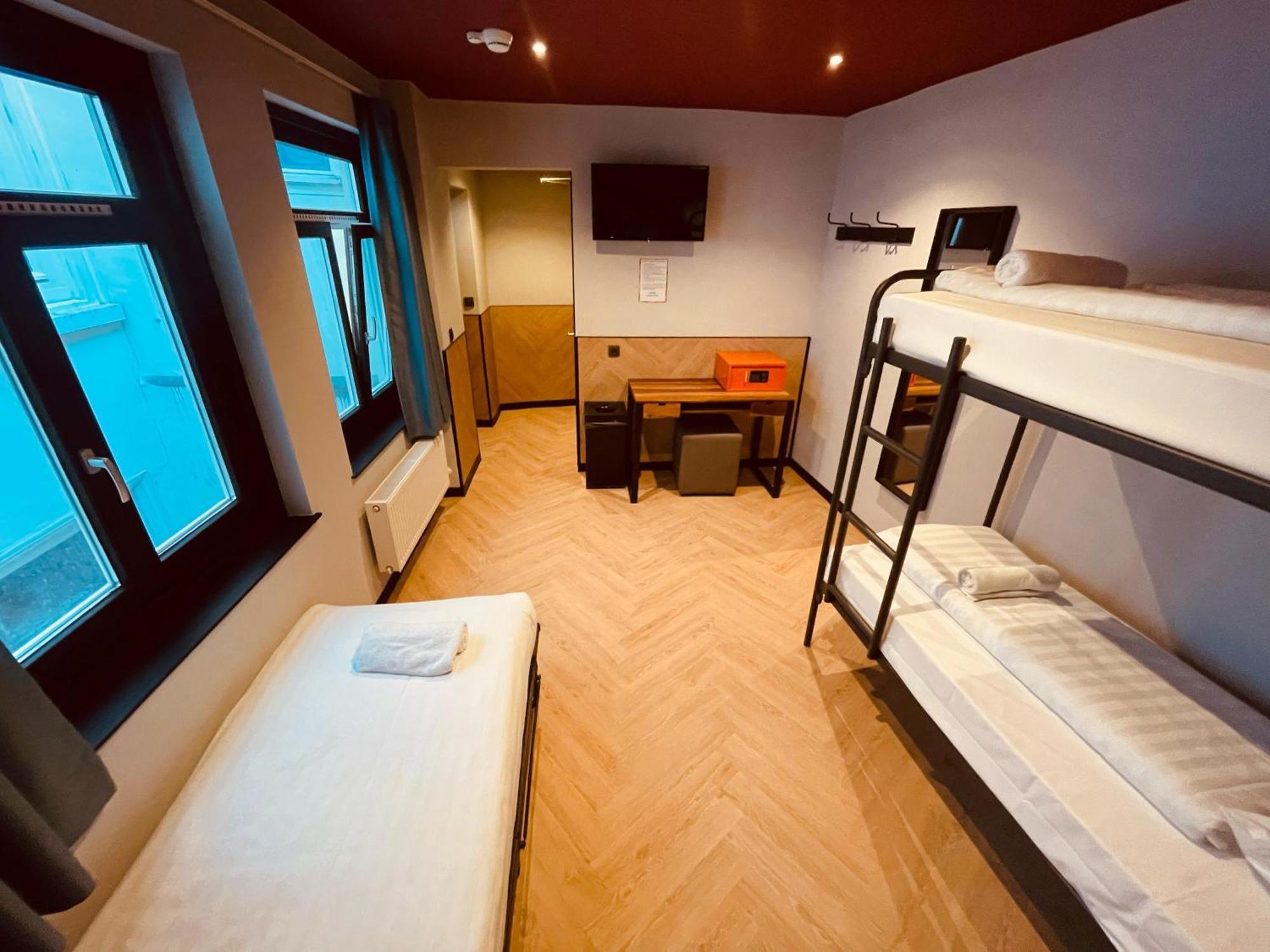 Triple Private Room