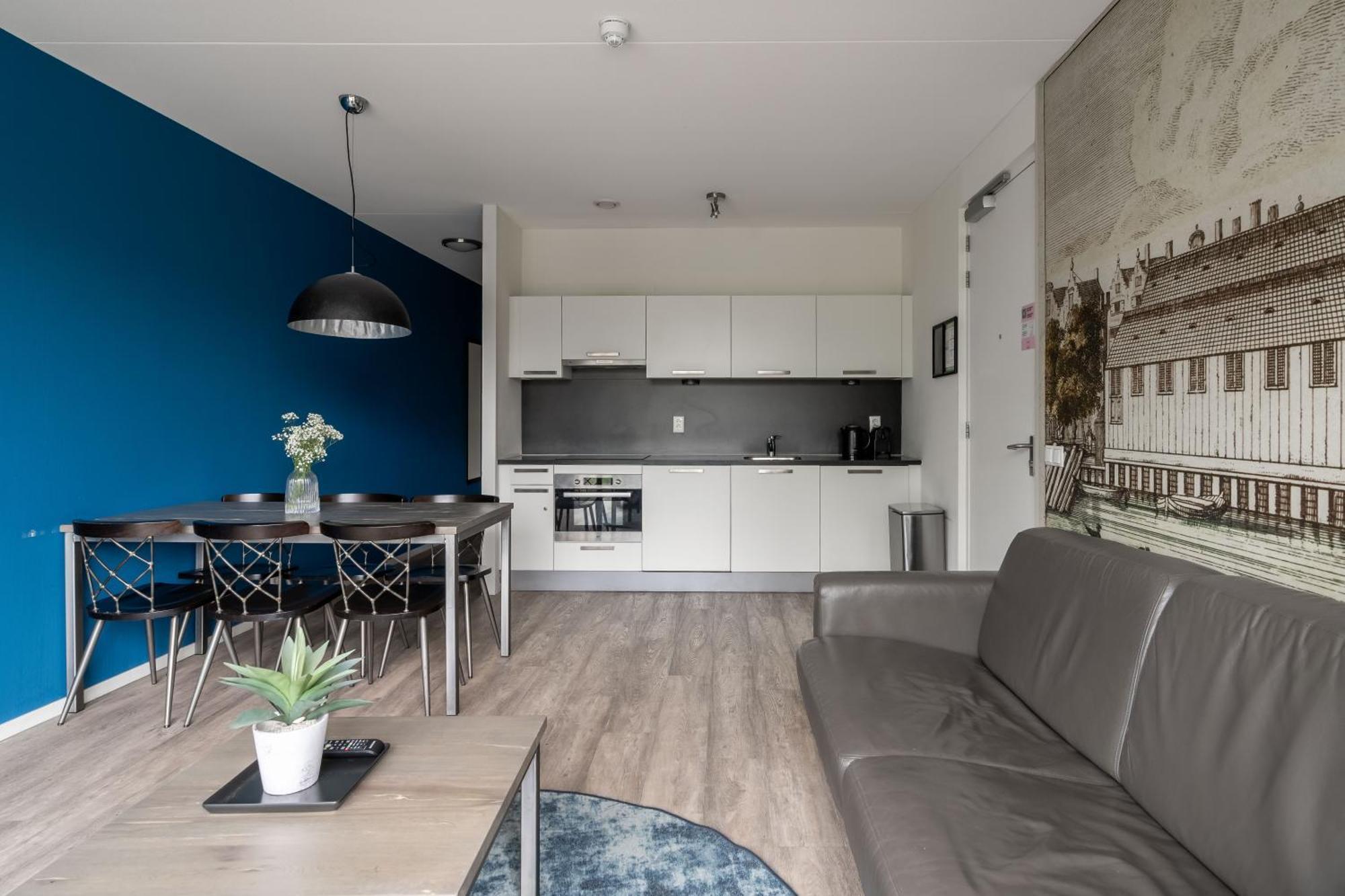 Large 2 Bedroom Apartment,1596068650:JPEG