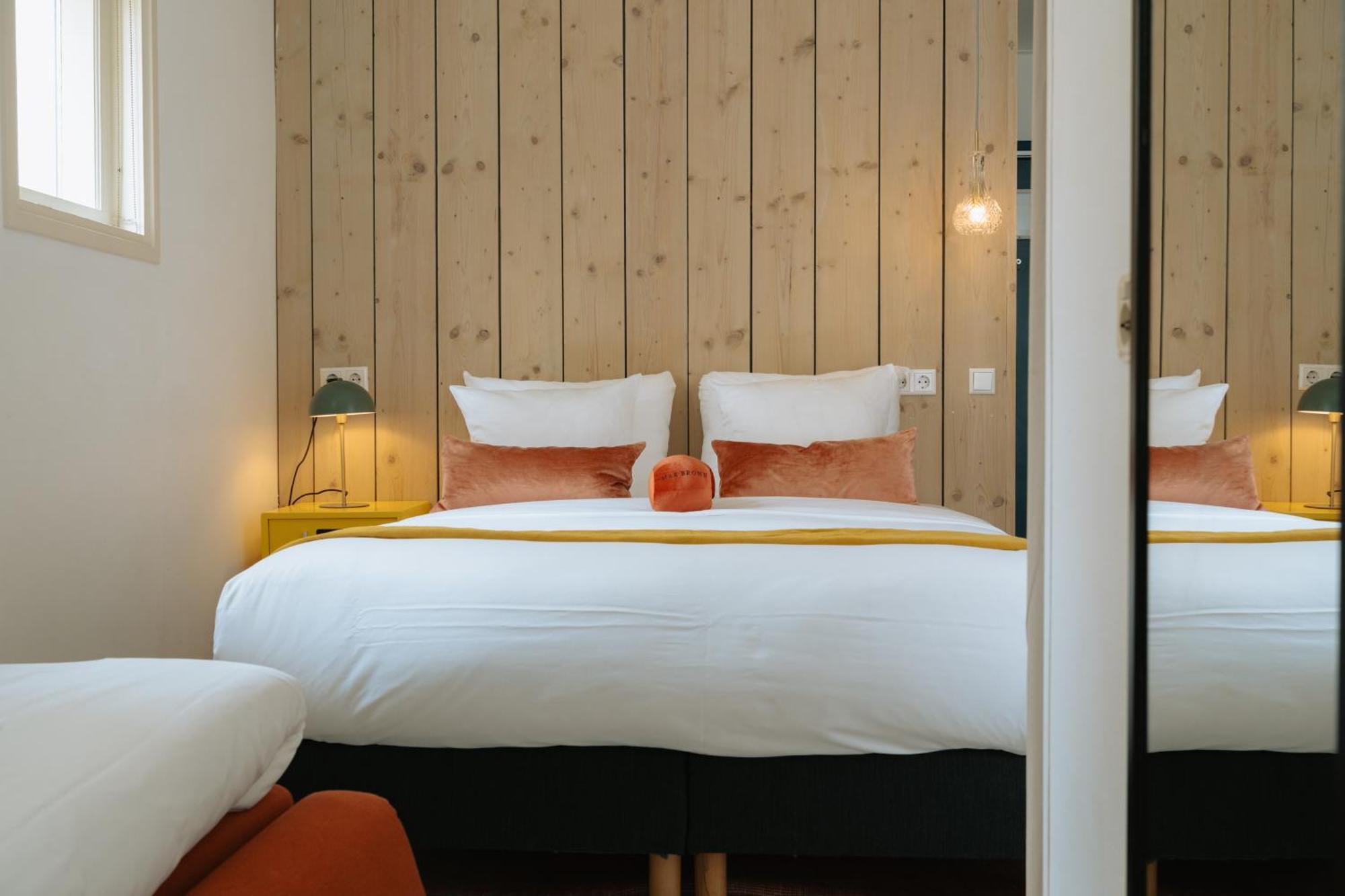 Medium Triple Room