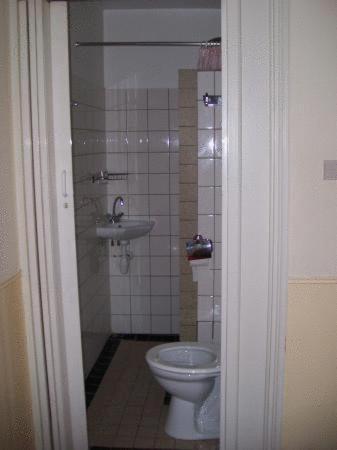 Habitación Doble con aseo compartido