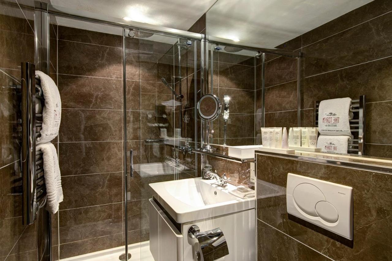 Single Room with Shower