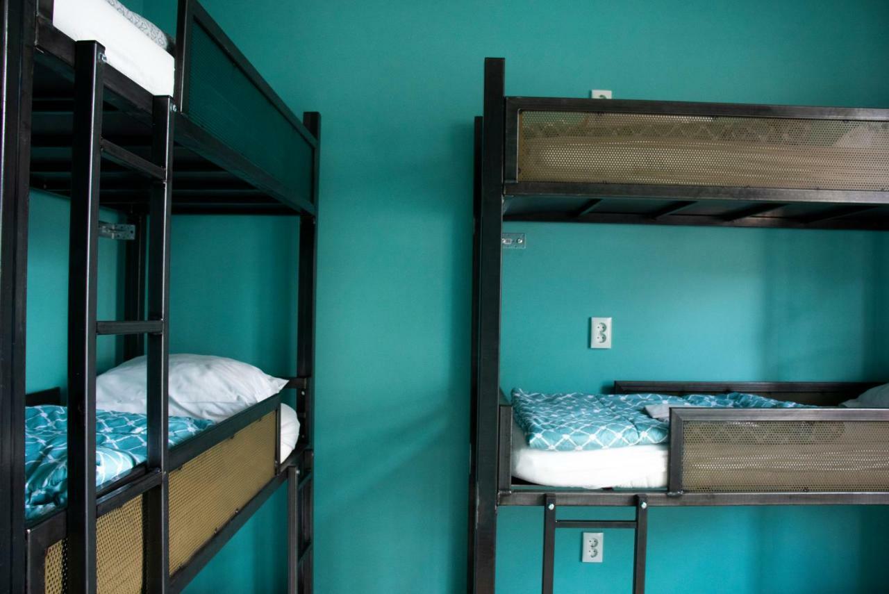 Bed 14-Bed Mixed Dormitory Room [SC]