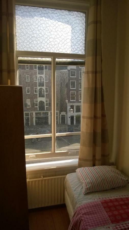 Eenpersoonskamer met Gedeelde Badkamer