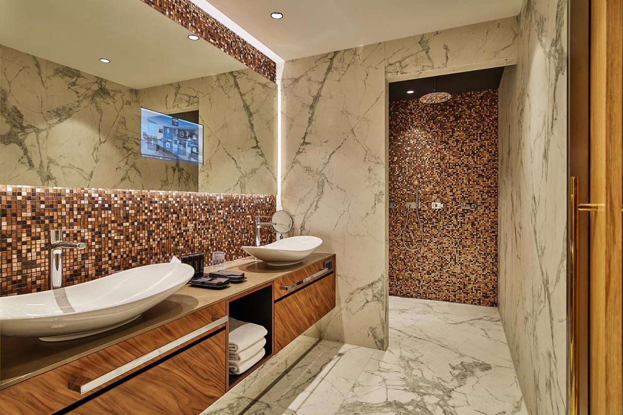 The American Suite