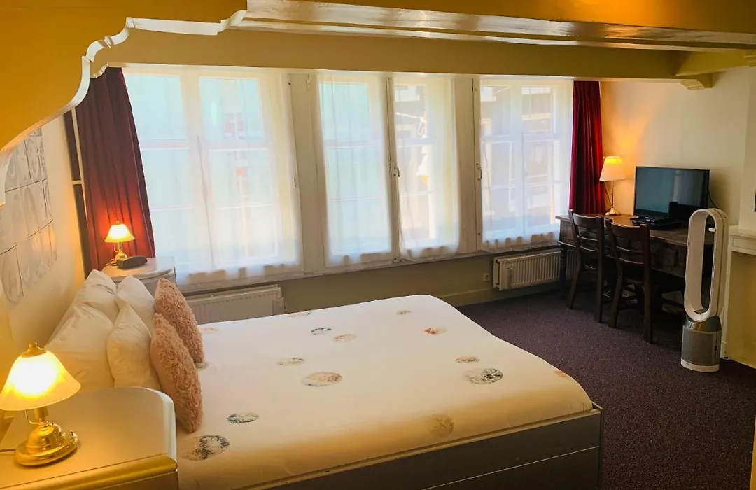 Amsterdam Central Guest House-1