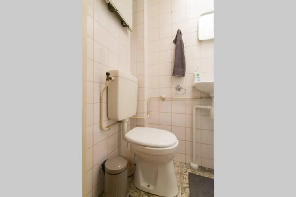 Charming Apartment In City Center-1