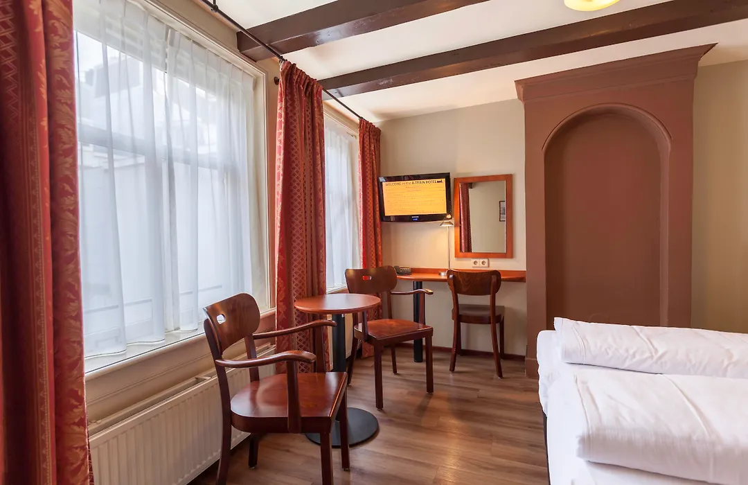 A-Train Hotel-1