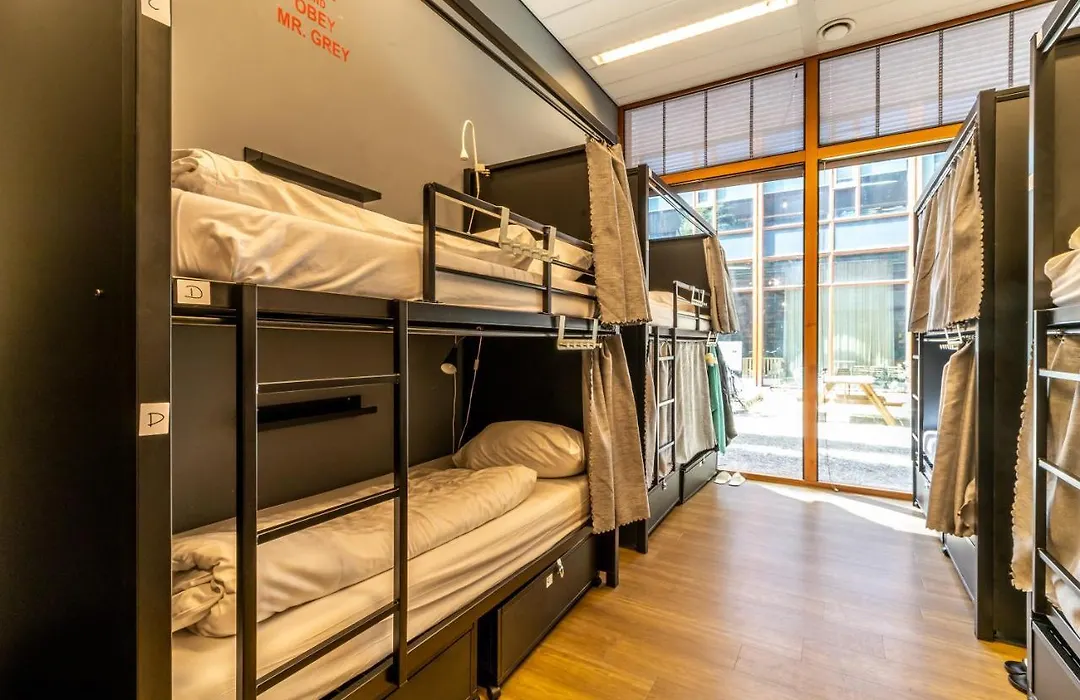 Hostelle - female only hostel Amsterdam-1