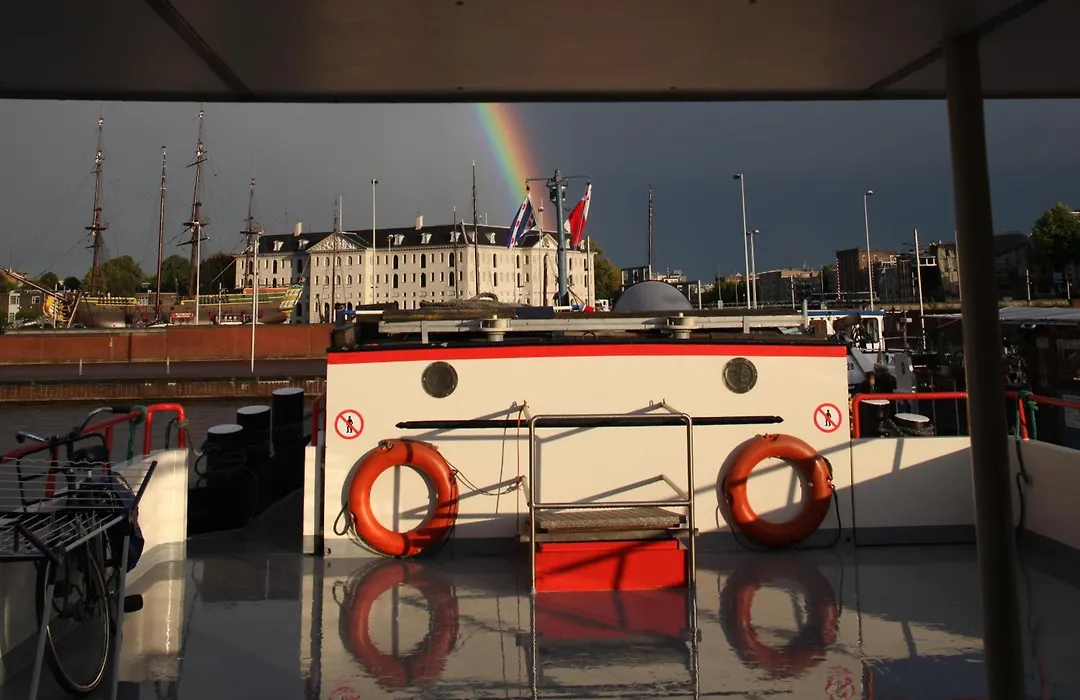 Hotelboat Angeline-1