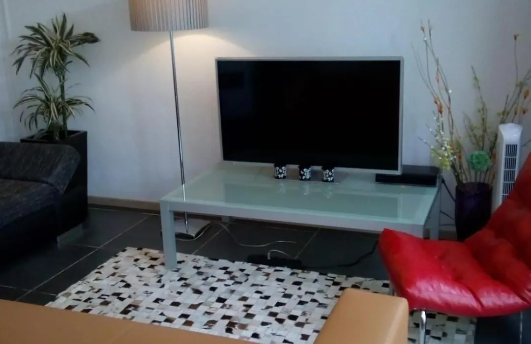 Jordaan Canal View Apartment-1