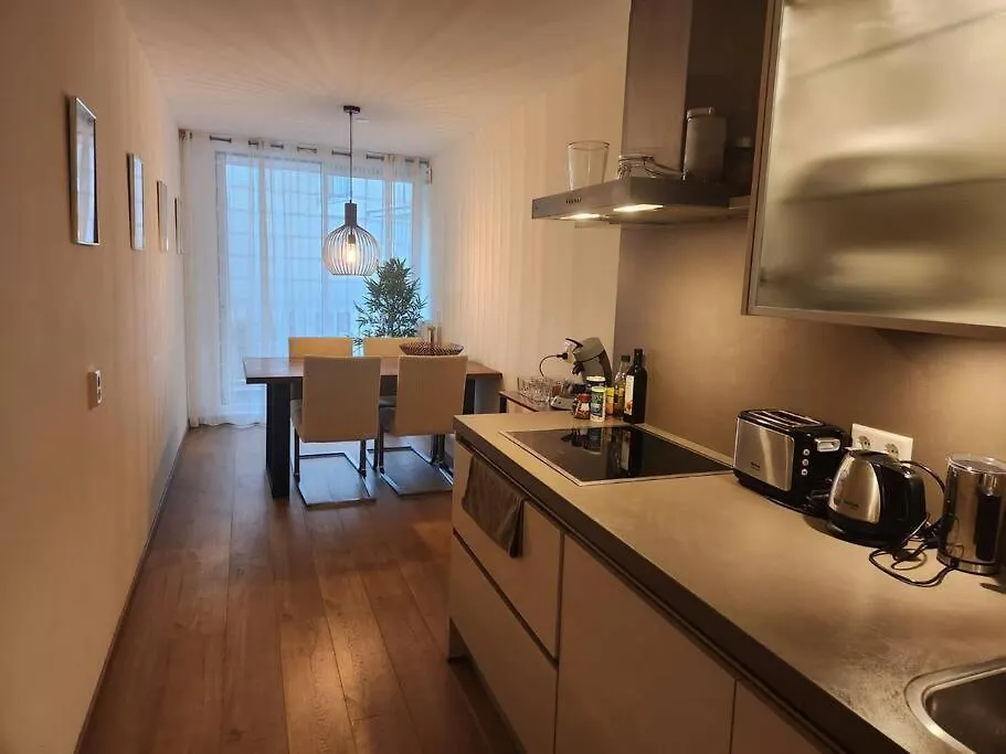 Spacious Apartment, Canal Area, City Center-1
