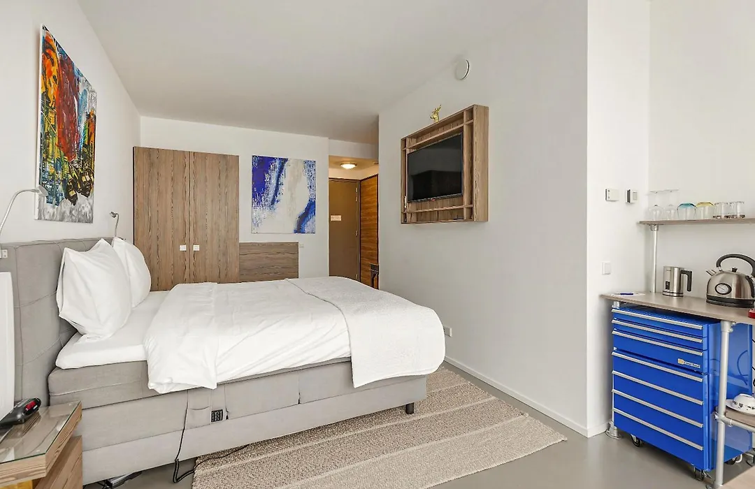 Black Jack Suites-1
