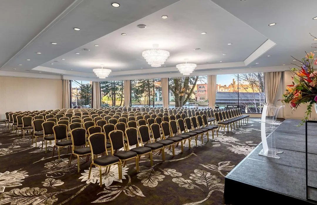 Hilton Amsterdam-1