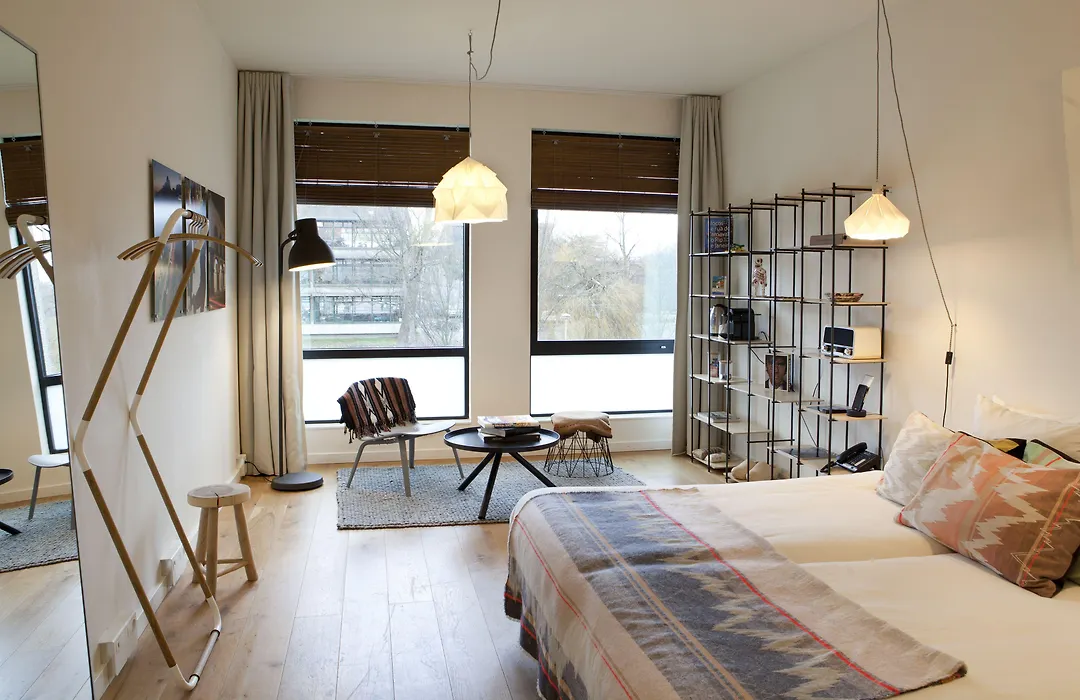 Skotel Amsterdam, Hotelschool The Hague-1