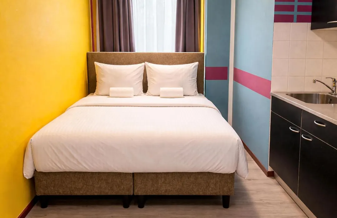Amsterdam Teleport Hotel-1