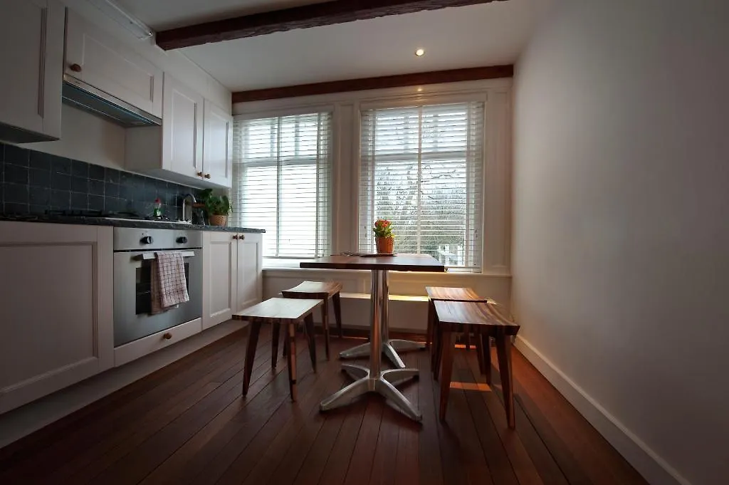 Bed & Breakfast The 9 Streets-1