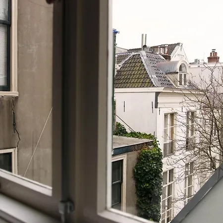 Amsterdam Canal Suites-3