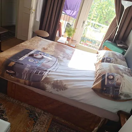 Homey Budget Bedroom-2