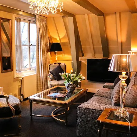Ambassade Hotel-3