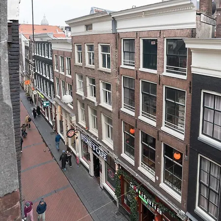 Redlight District Smokers Friendly Private Studio-2
