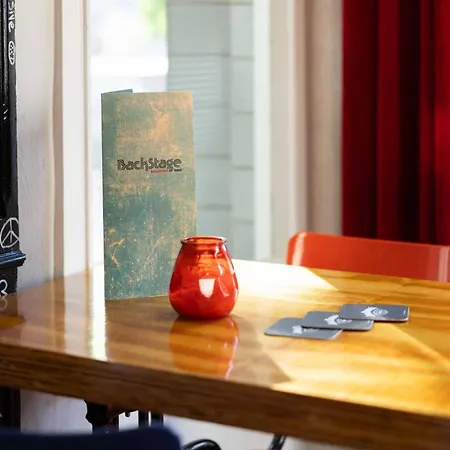 Backstage Hotel Amsterdam-2