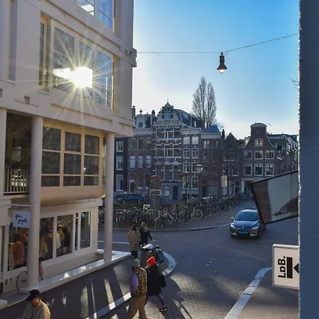 New Cosy Apartment In 9 Streets-3
