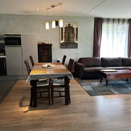 Lounge Park Apartment-3