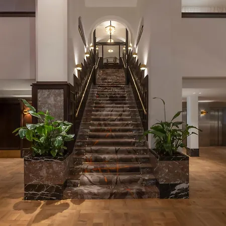 Clayton Hotel Amsterdam American-2