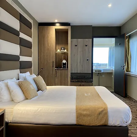 Xo Hotels Blue Tower-3