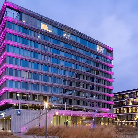Moxy Amsterdam Houthavens-3