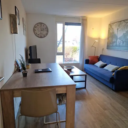 Johan'S B&B - Since 2014 Roofterrace And Cheap Parking-2