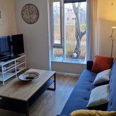 Johan'S B&B - Since 2014 Roofterrace And Cheap Parking-3