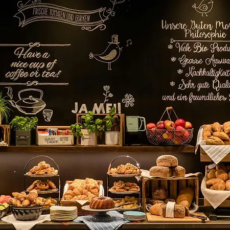 Motel One Amsterdam-2