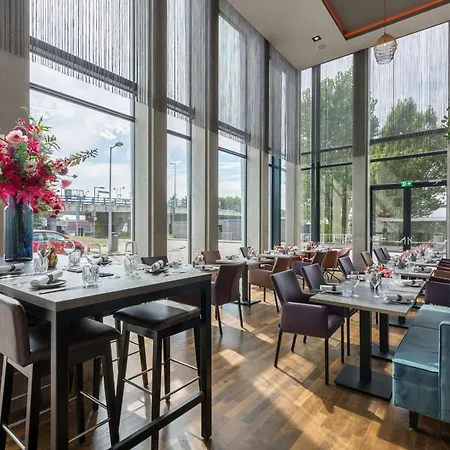 Leonardo Royal Hotel Amsterdam-3