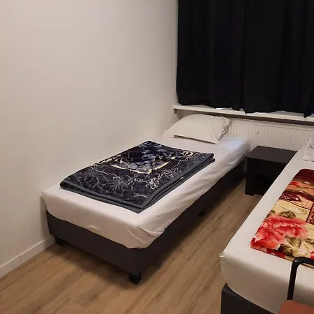 Guest House Amsterdam-3