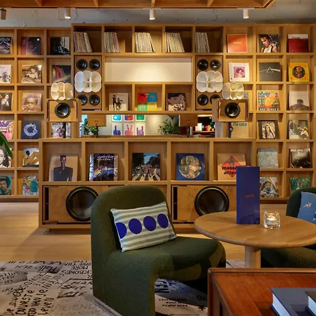 The Social Hub Amsterdam City Extended Stay-2