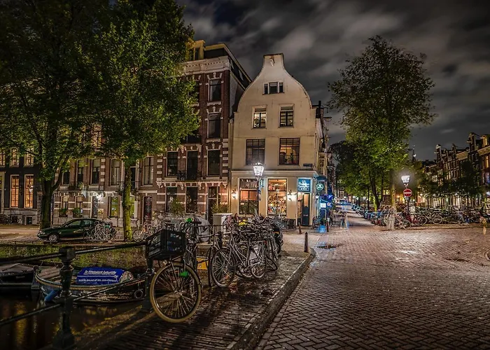 Leidse Square 5 Star Luxury