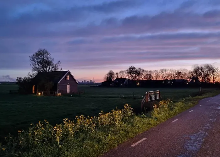 City Farmers Lodge, A Guesthouse With A Skyline View In Rural Amsterdam, Niederlande