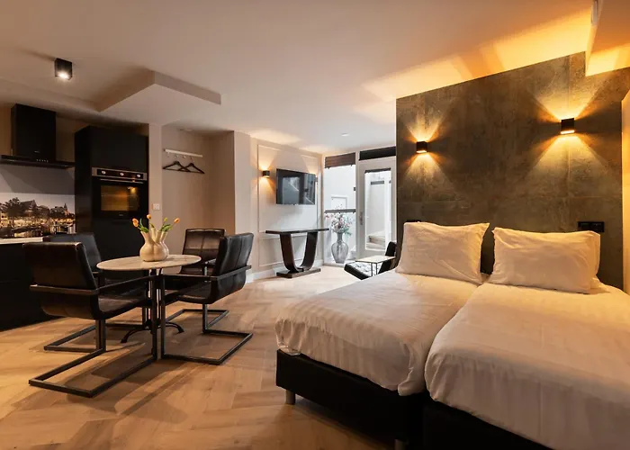 Midtown Hotel Royal Room