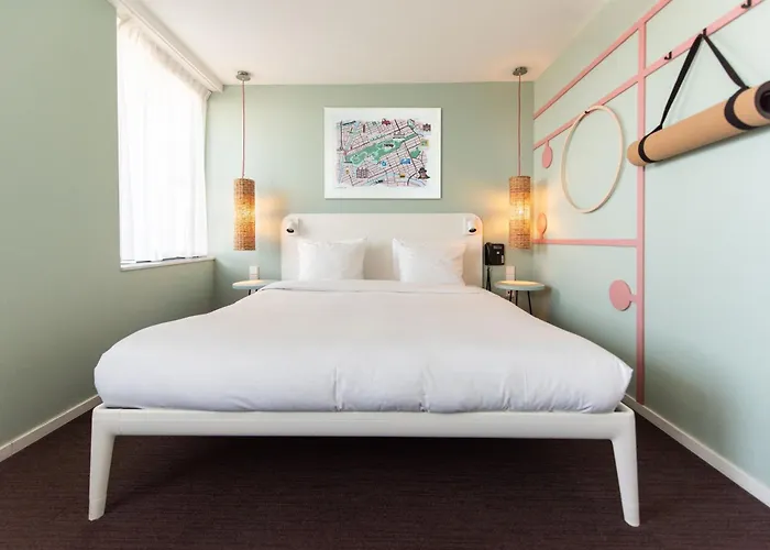 Hotéis três estrelas em Amesterdão