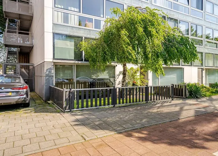 Quiet Garden Room Amsterdam West - by Peter, Niederlande