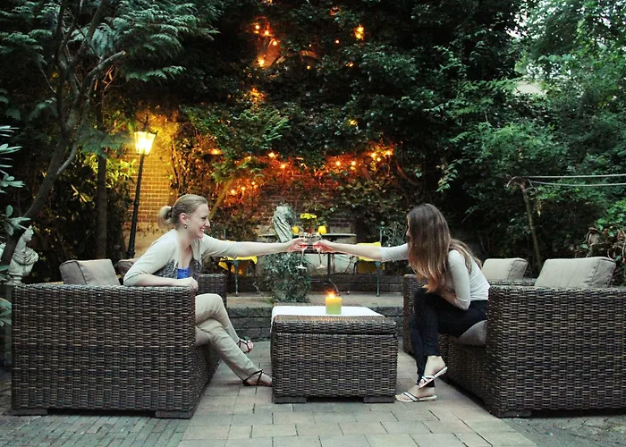 Floris Hotel