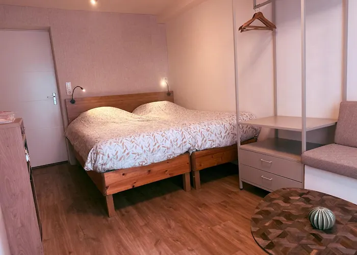 Garden Room Or Economy Room