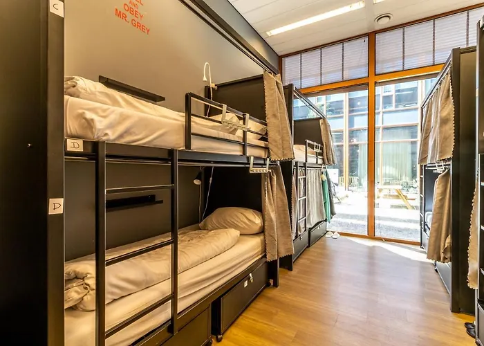 Hostelle - female only hostel Amsterdam